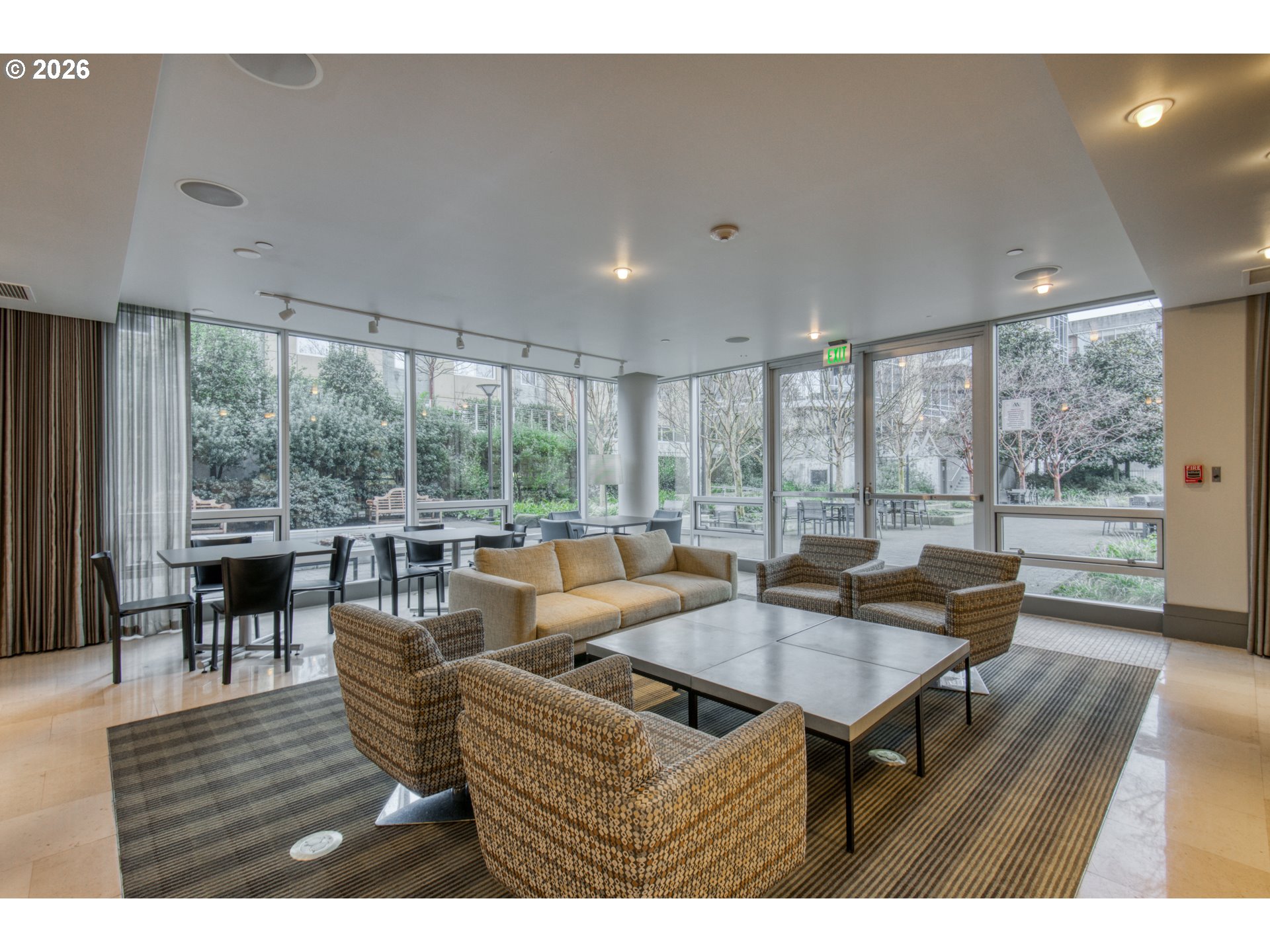 836 South Curry Street, Unit 1306 Portland, OR 97239 - Photo 4 of 39