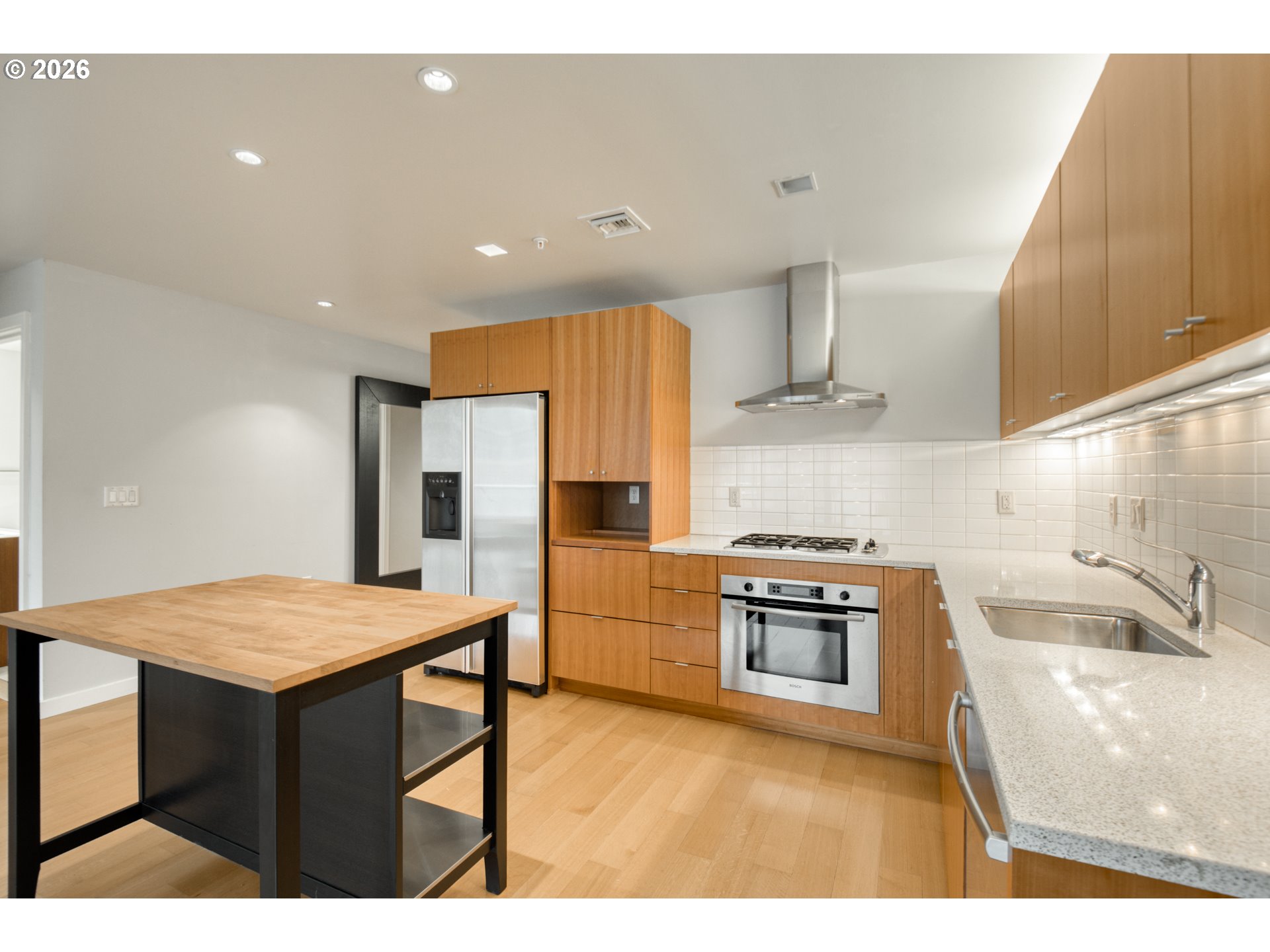 836 South Curry Street, Unit 1306 Portland, OR 97239 - Photo 9 of 39