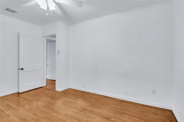 $274,900 | 1517 Oakview Street, Bryan, TX 77802