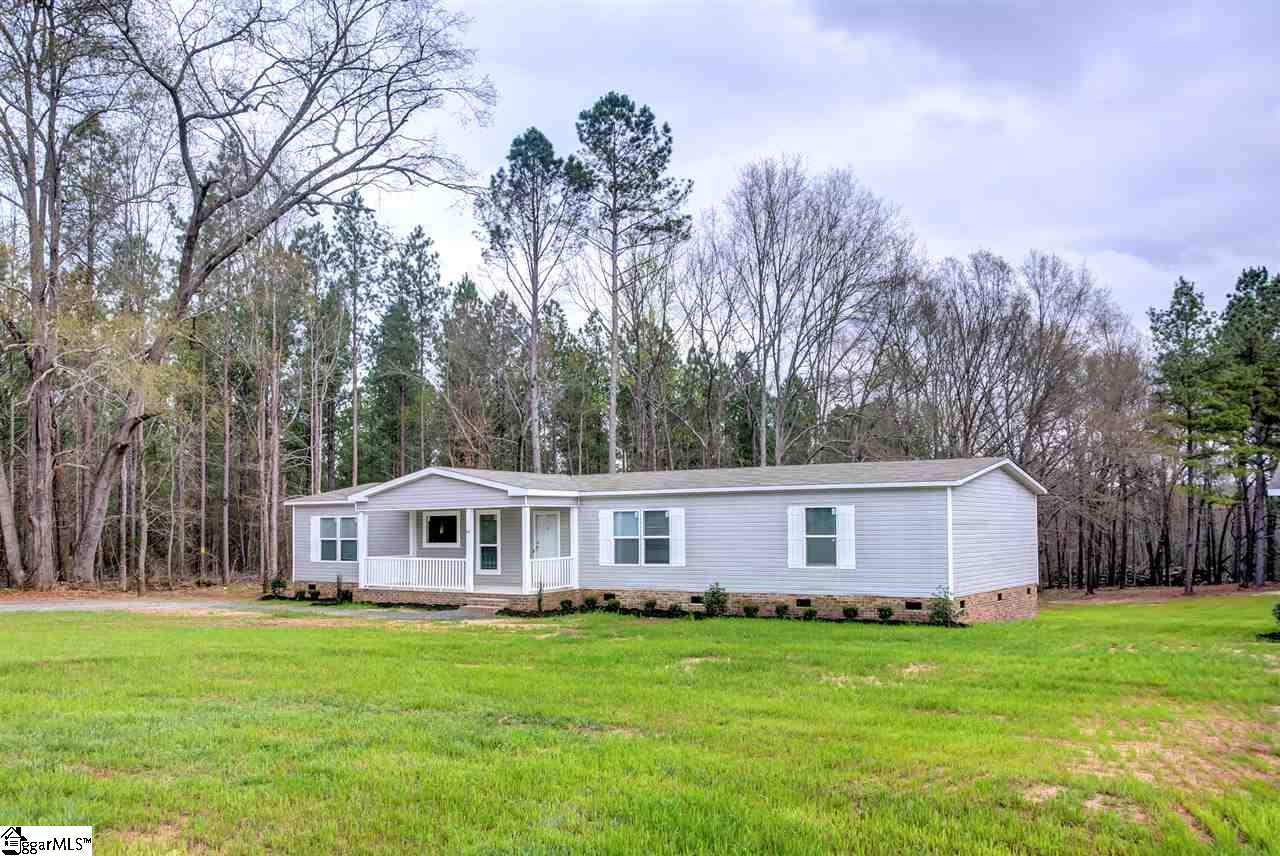319 Berry Road Pelzer, SC 29669 - Photo 6 of 36