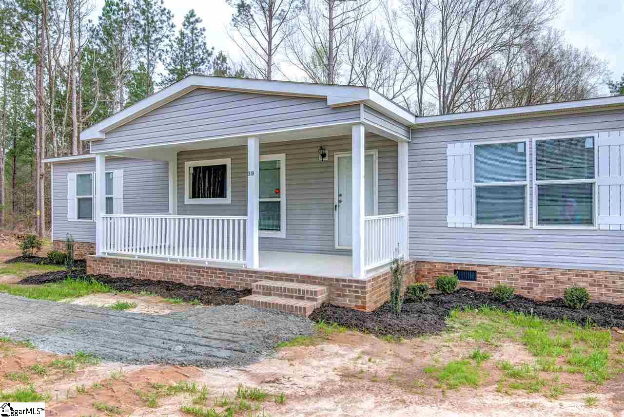 319 Berry Road Pelzer, SC 29669 - Photo 7 of 36
