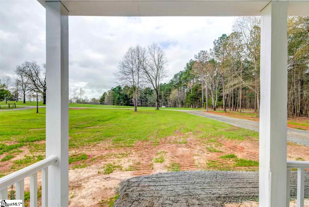 319 Berry Road Pelzer, SC 29669 - Photo 9 of 36