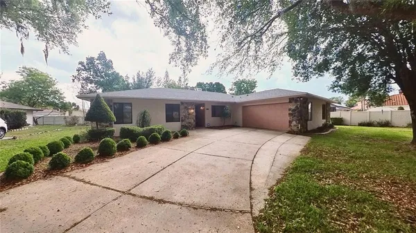 $3,000 | 4033 Yacht Court, Winter Park, FL 32792