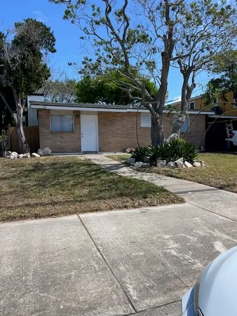 $1,650 | 3405 Laguna Shores Road, Corpus Christi, TX 78418
