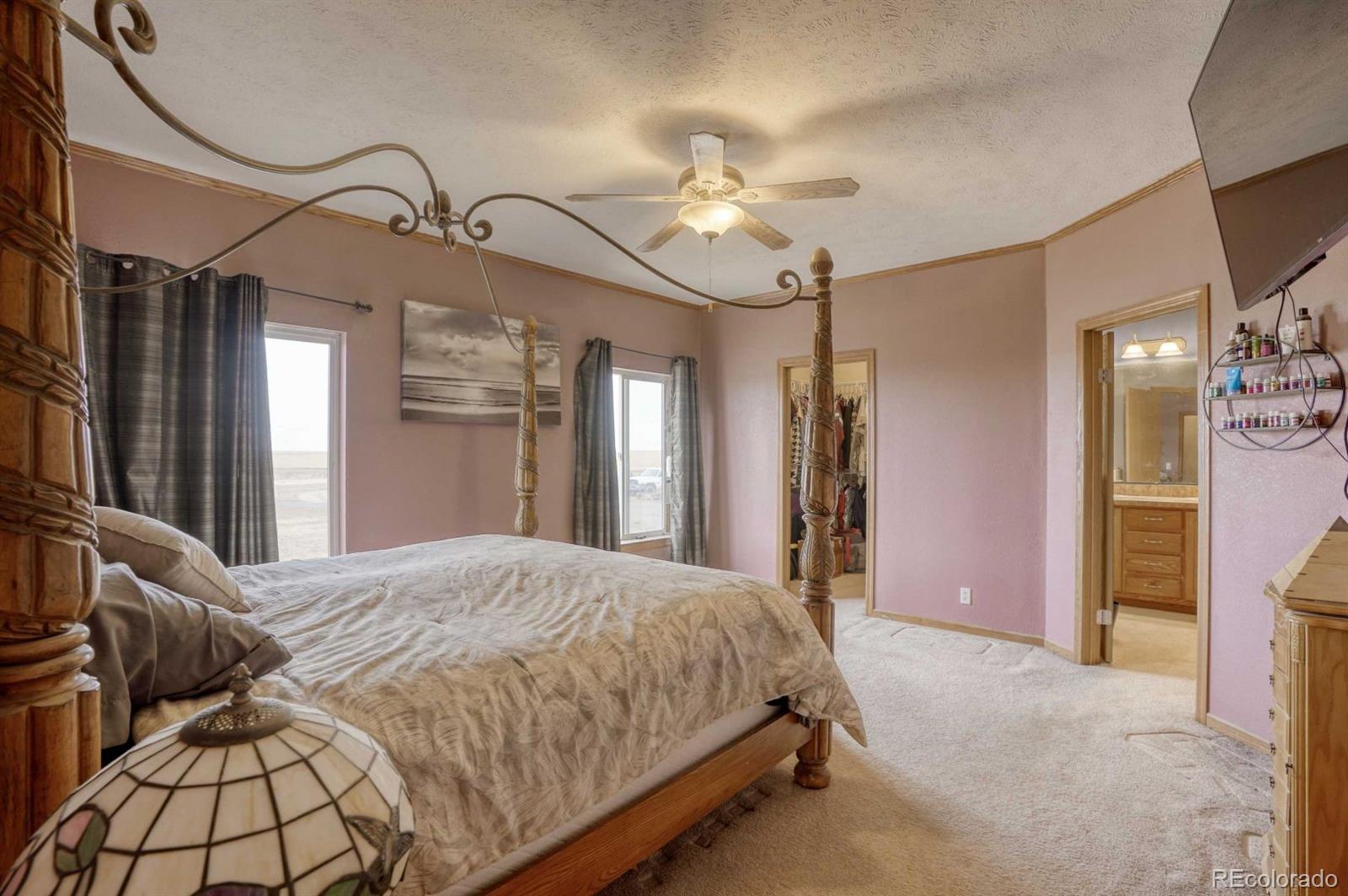 6840 North Manila Road Bennett, CO 80102 - Photo 17 of 33 Gallery Image 17
