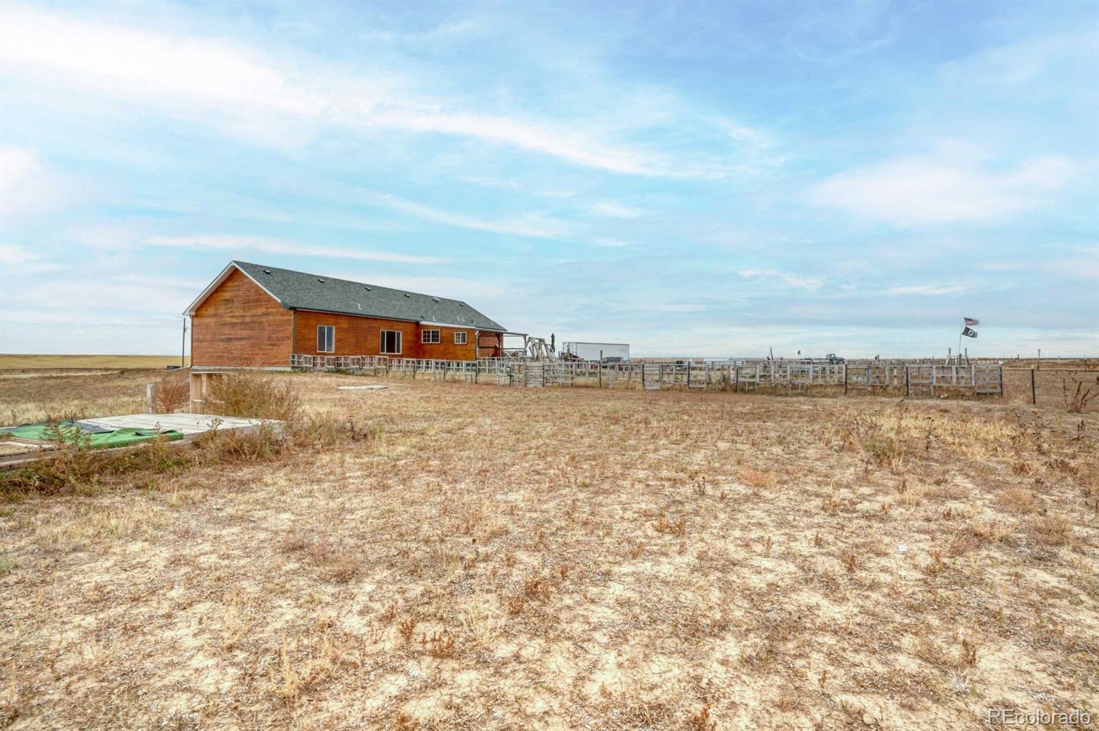 6840 North Manila Road Bennett, CO 80102 - Photo 5 of 33 Gallery Image 5