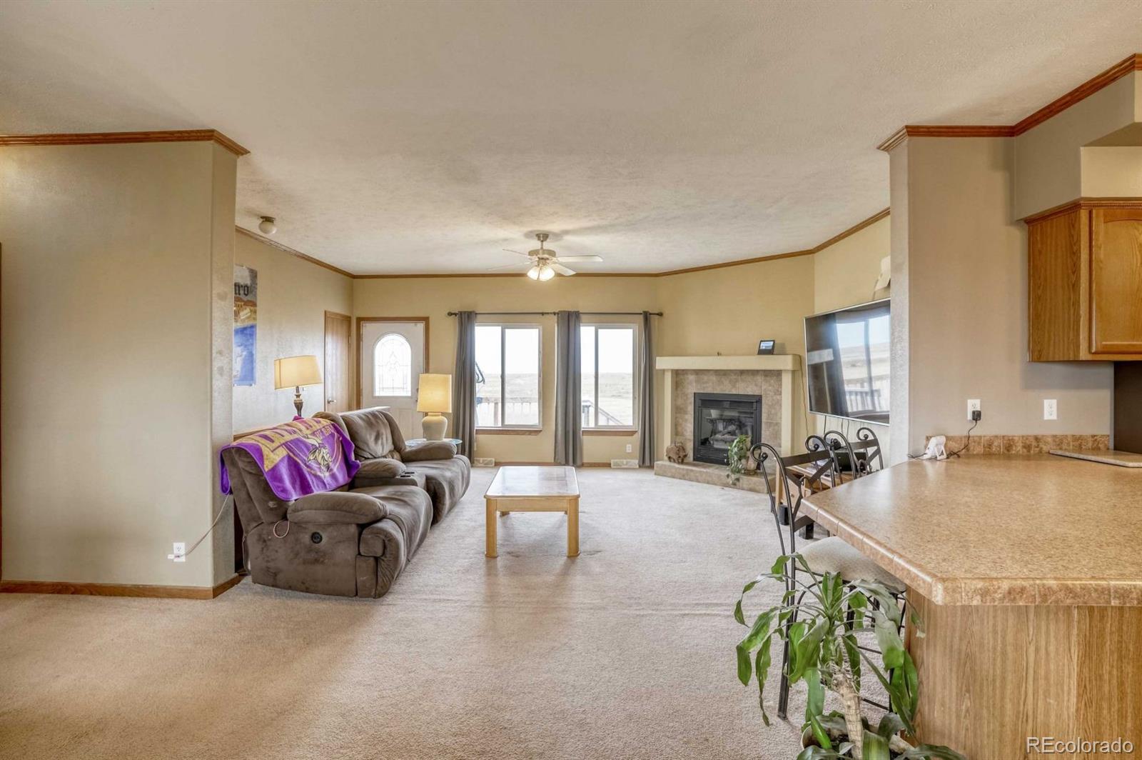 6840 North Manila Road Bennett, CO 80102 - Photo 7 of 33 Gallery Image 7