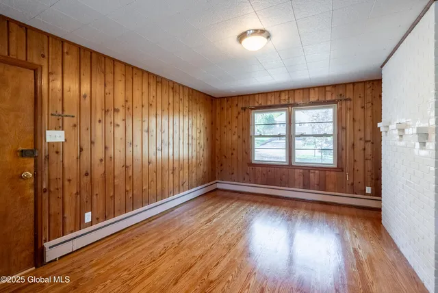 $569,000 | 1258 Hawthorn Road, Niskayuna, NY 12309