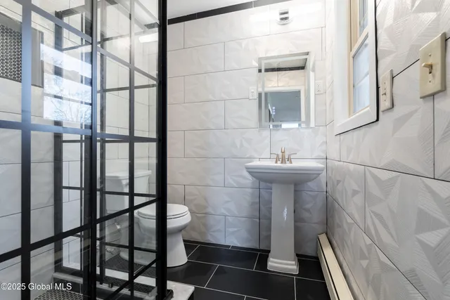 $569,000 | 1258 Hawthorn Road, Niskayuna, NY 12309