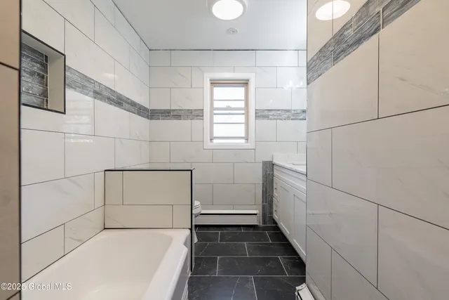 $569,000 | 1258 Hawthorn Road, Niskayuna, NY 12309