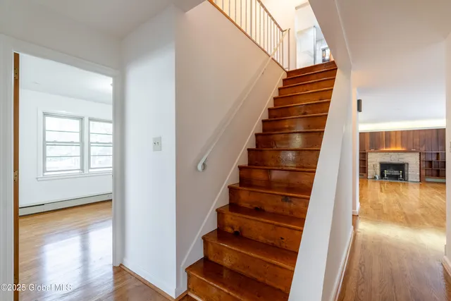 $569,000 | 1258 Hawthorn Road, Niskayuna, NY 12309