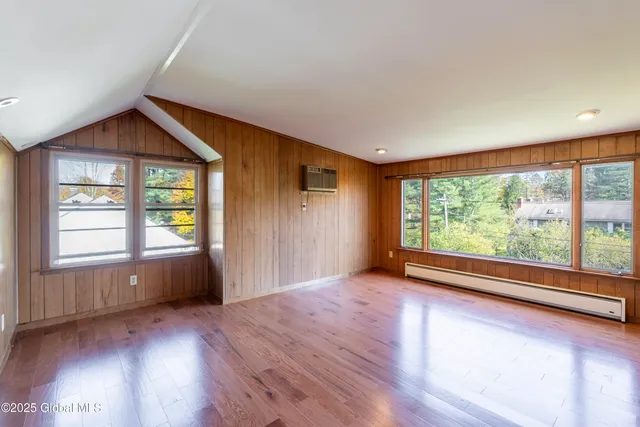 $569,000 | 1258 Hawthorn Road, Niskayuna, NY 12309