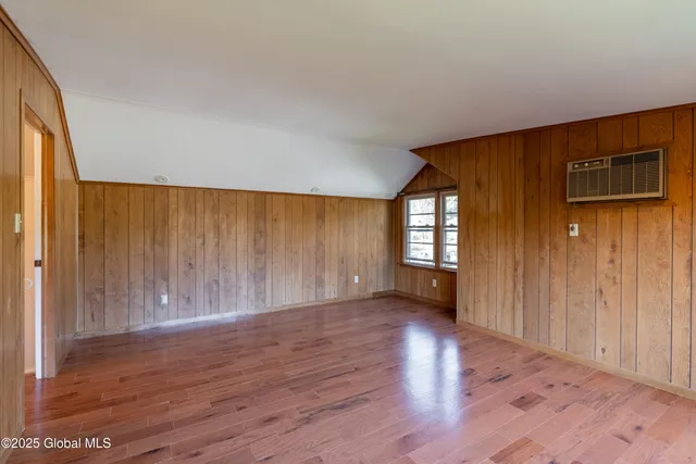 $569,000 | 1258 Hawthorn Road, Niskayuna, NY 12309