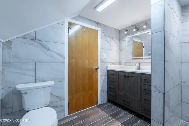 $569,000 | 1258 Hawthorn Road, Niskayuna, NY 12309