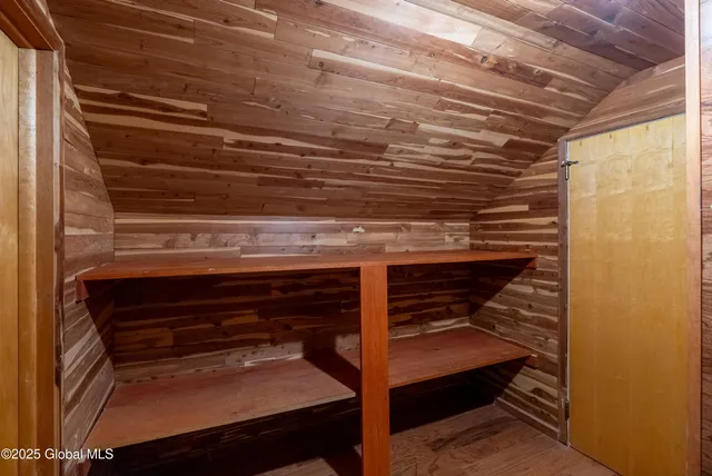 $569,000 | 1258 Hawthorn Road, Niskayuna, NY 12309