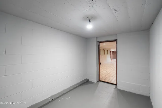 $569,000 | 1258 Hawthorn Road, Niskayuna, NY 12309