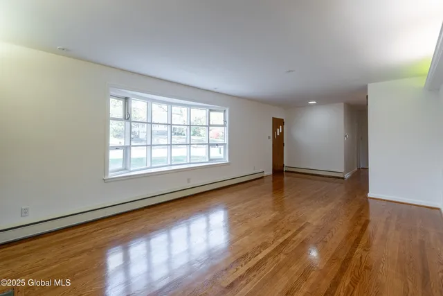 $569,000 | 1258 Hawthorn Road, Niskayuna, NY 12309