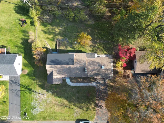 $569,000 | 1258 Hawthorn Road, Niskayuna, NY 12309