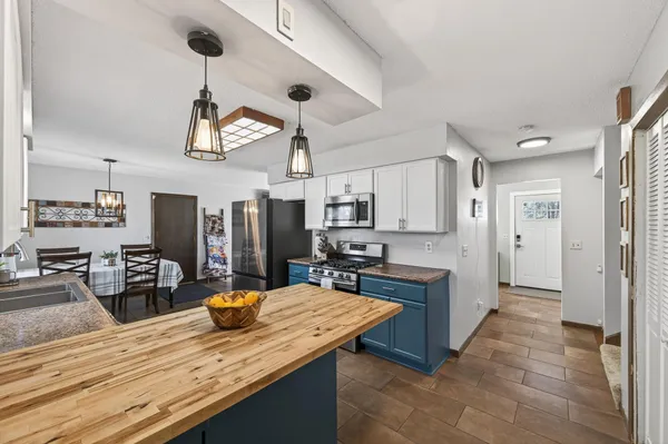 $365,000 | 11601 Eldorado Street Northwest, Coon Rapids, MN 55433