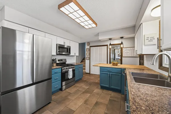 $365,000 | 11601 Eldorado Street Northwest, Coon Rapids, MN 55433