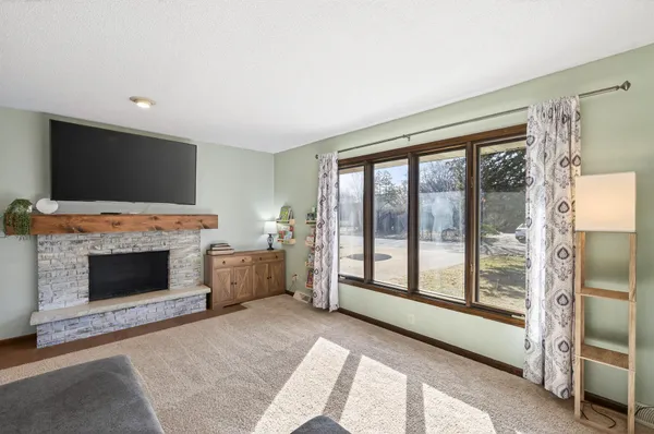 $365,000 | 11601 Eldorado Street Northwest, Coon Rapids, MN 55433