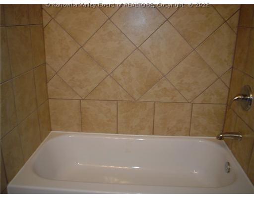 0 Rt 1 Buffalo, WV 25033 - Photo 4 of 7 Master Bath/Spa.