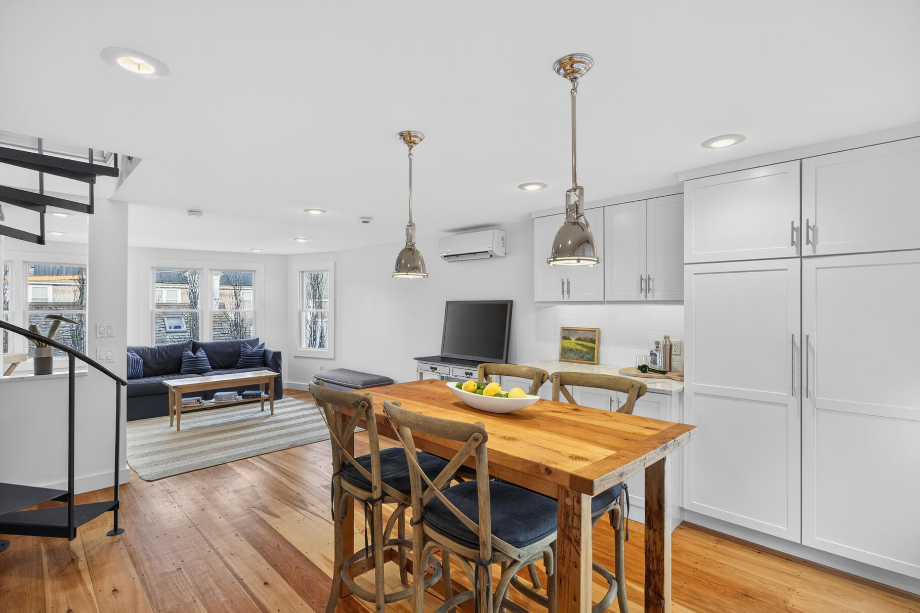 45 Commercial Street, Unit 9 Provincetown, MA 02657 - Photo 11 of 43 PF0A6317