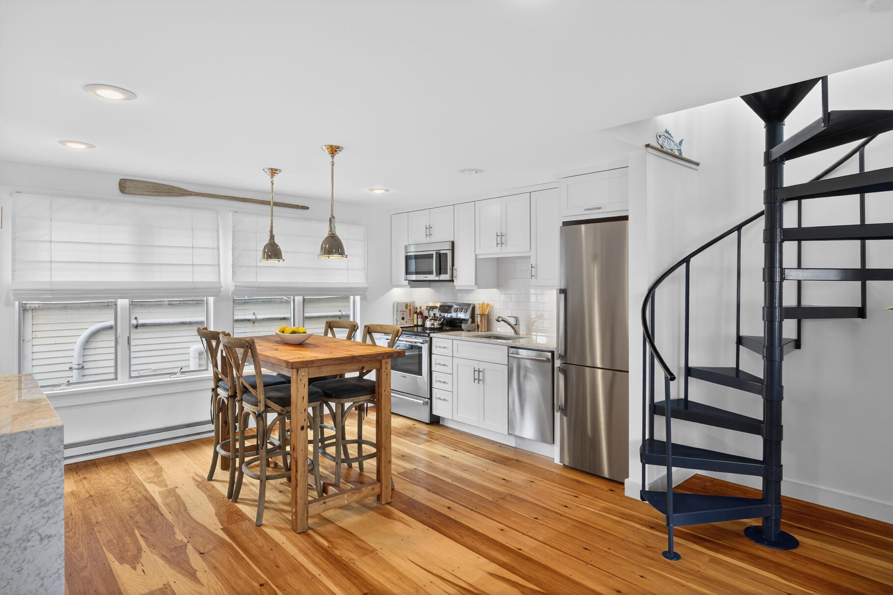 45 Commercial Street, Unit 9 Provincetown, MA 02657 - Photo 16 of 43 PF0A6233