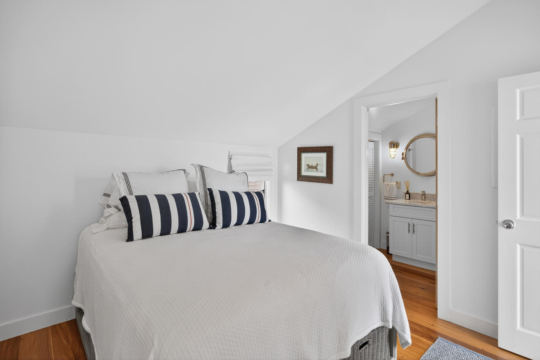 45 Commercial Street, Unit 9 Provincetown, MA 02657 - Photo 25 of 43 PF0A6217