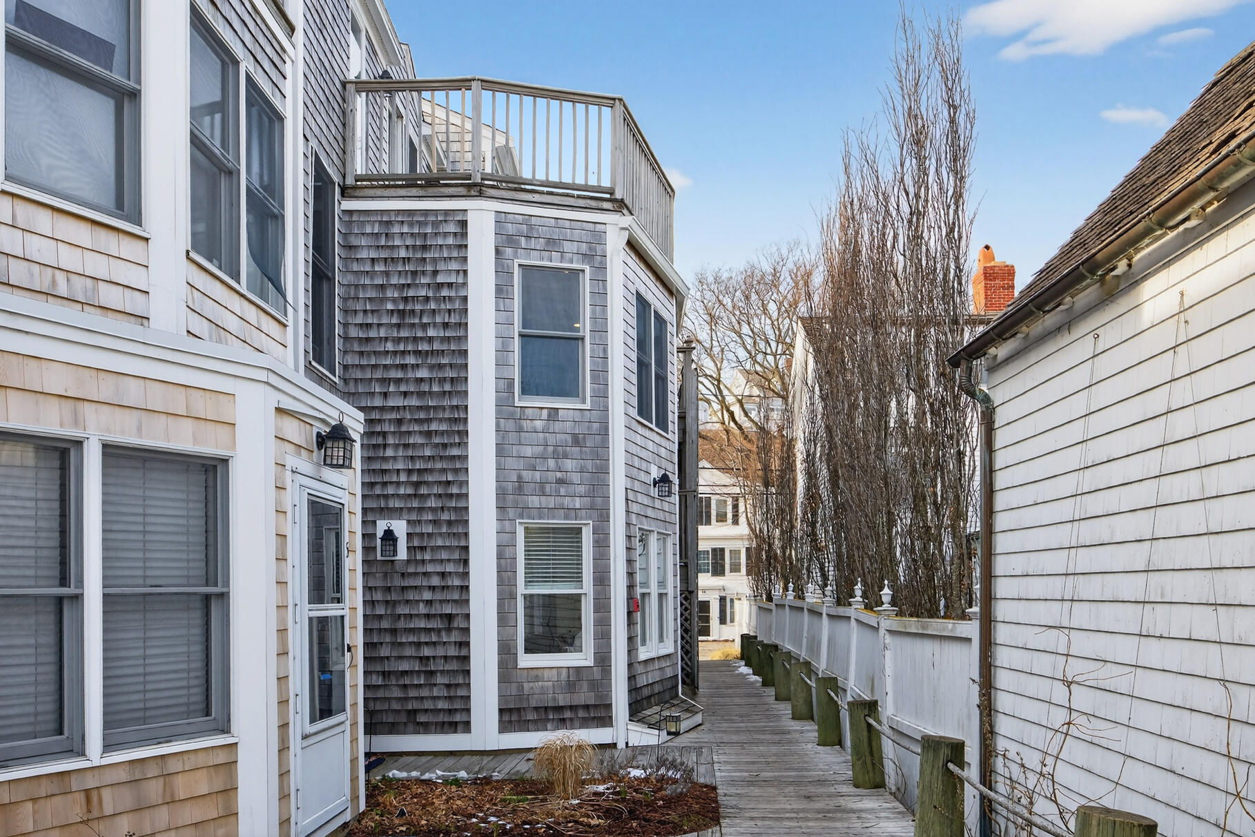 45 Commercial Street, Unit 9 Provincetown, MA 02657 - Photo 38 of 43 PF0A6178