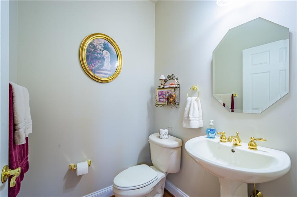 1009 Timber Ridge Court Harrison City, PA 15636 - Photo 10 of 25 Gallery Image 10