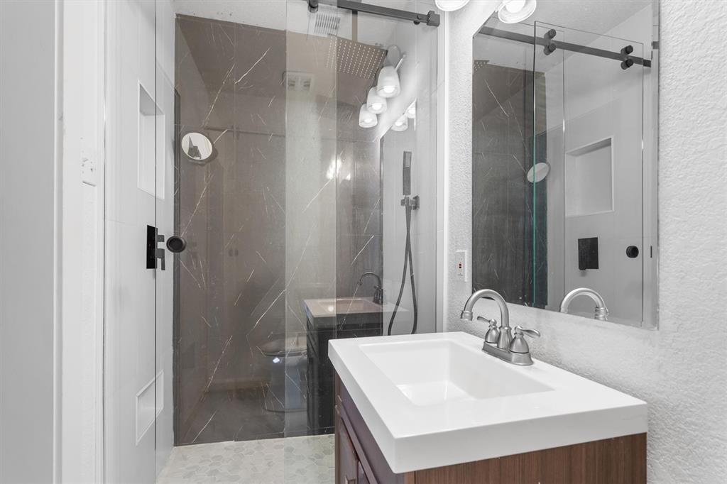 316 West 3rd Street Justin, TX 76247 - Photo 22 of 40