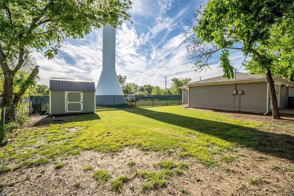 316 West 3rd Street Justin, TX 76247 - Photo 29 of 40