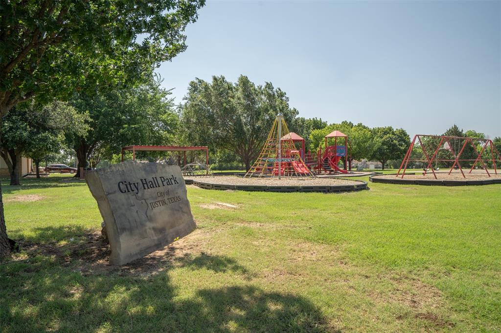 316 West 3rd Street Justin, TX 76247 - Photo 36 of 40
