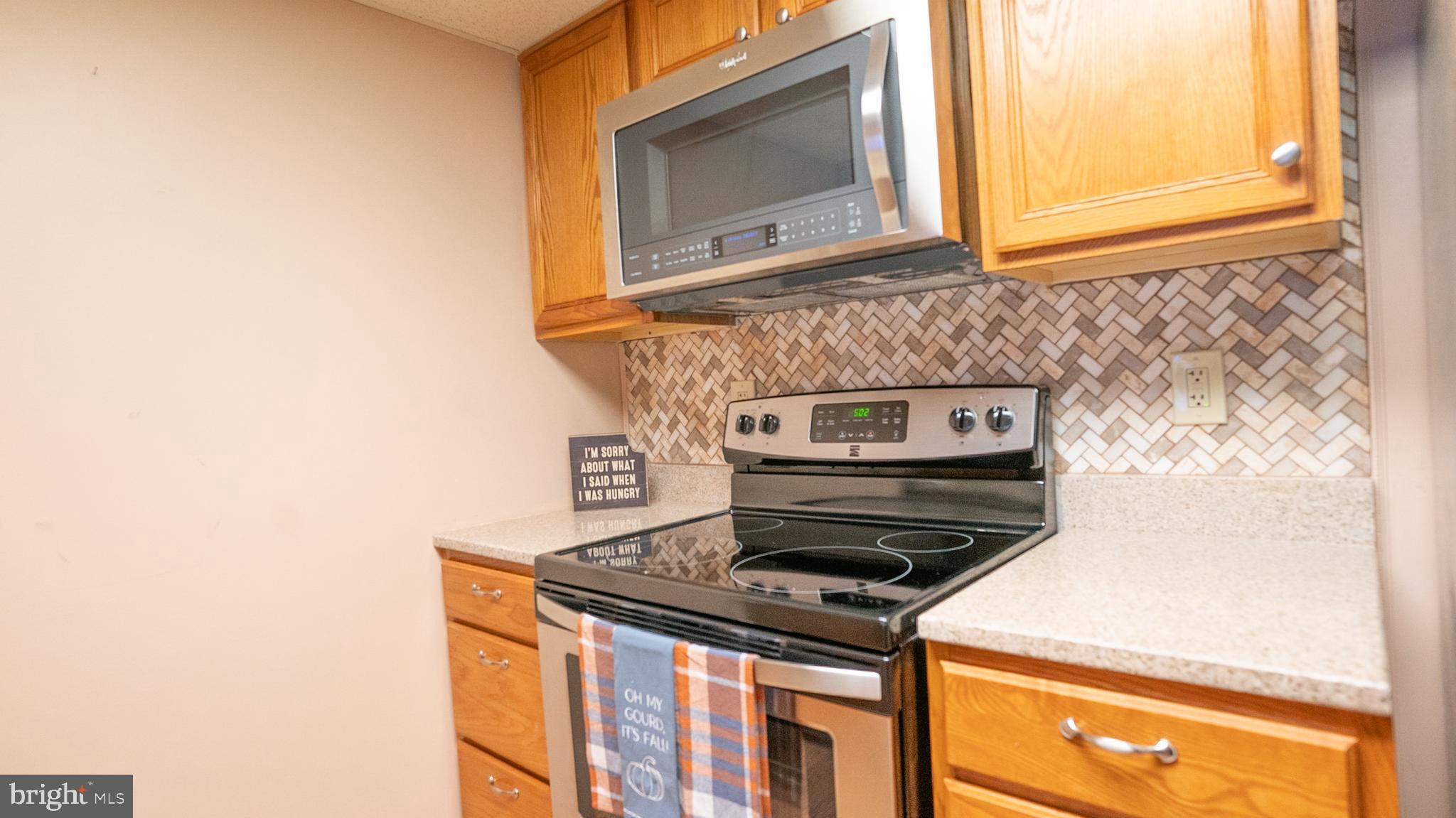 7101 Centennial Station Warminster, PA 18974 - Photo 10 of 27 Upgraded Stone Countertops