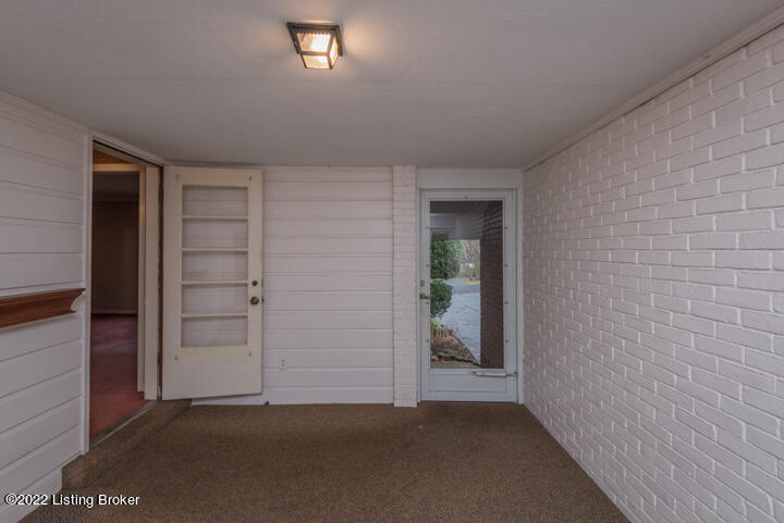513 Brookview Road Louisville, KY 40207 - Photo 31 of 68 025