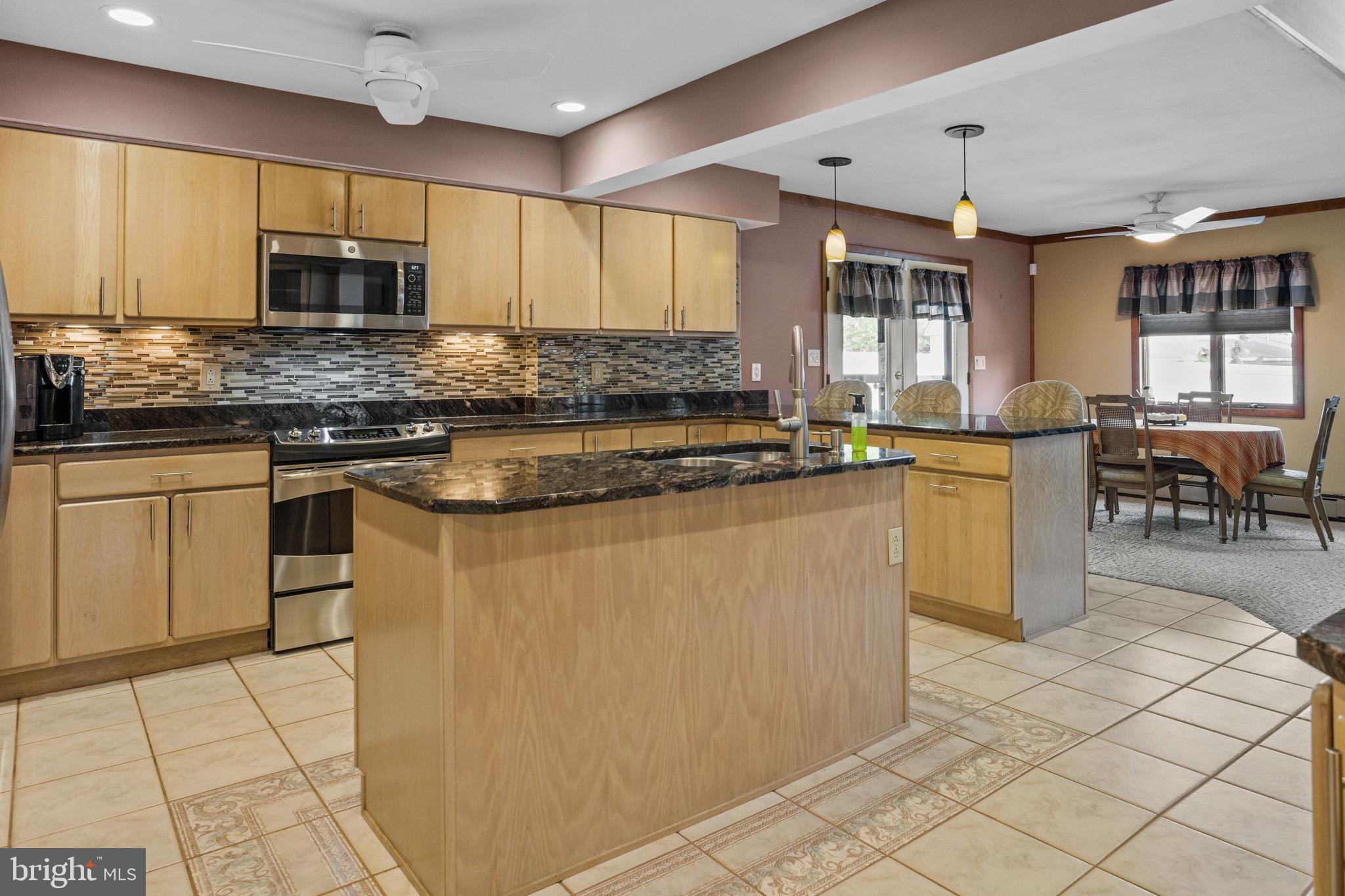 34 Terrace Road Levittown, PA 19056 - Photo 13 of 39