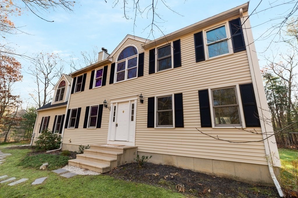 14 Liberty Road Medway, MA 02053 - Photo 1 of 42 Gallery Image 1