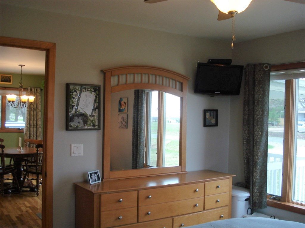 165 East River Road Mount Pleasant, MI 48858 - Photo 15 of 39 1830304-14.JPG