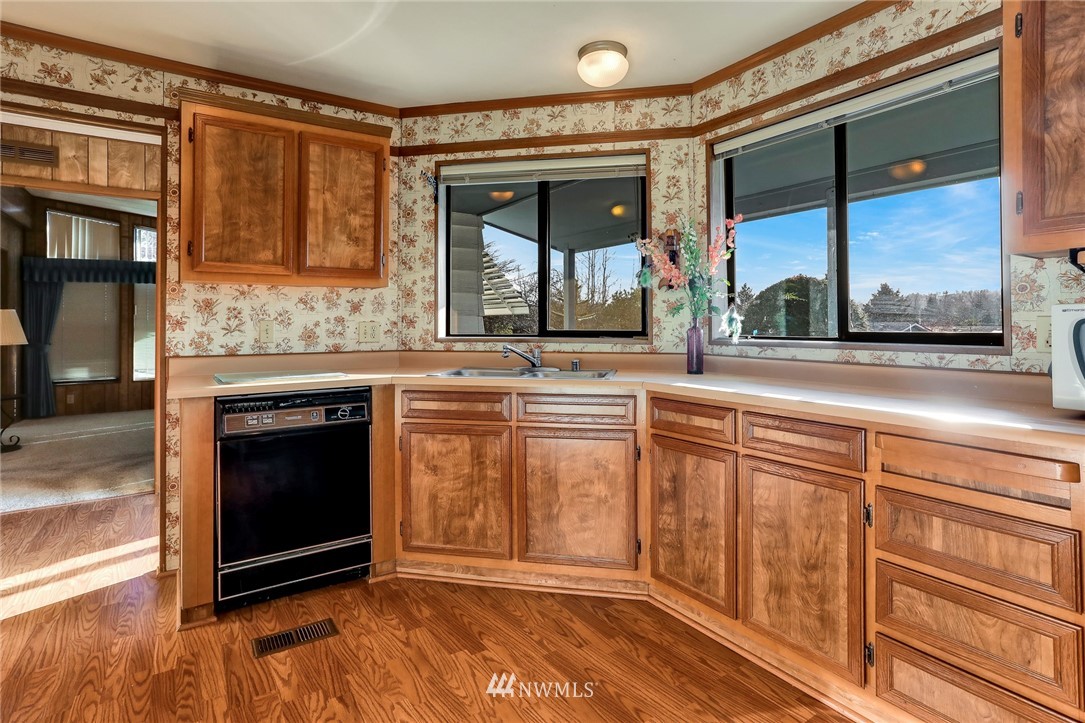 23727 9th Place West Bothell, WA 98021 - Photo 11 of 40