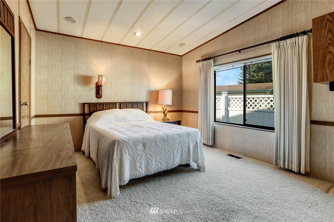 23727 9th Place West Bothell, WA 98021 - Photo 20 of 40