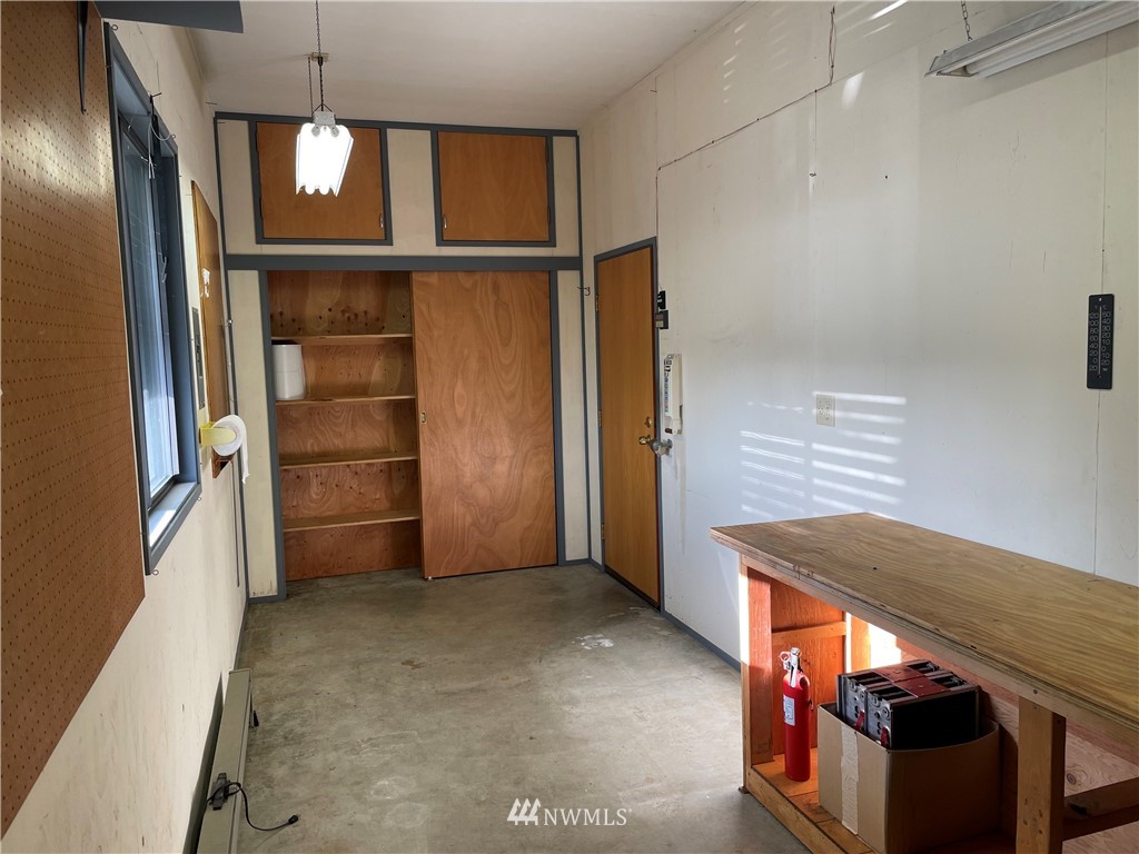 23727 9th Place West Bothell, WA 98021 - Photo 34 of 40