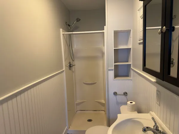 $1,895 | 232 High Street, Unit A, Somersworth, NH 03878