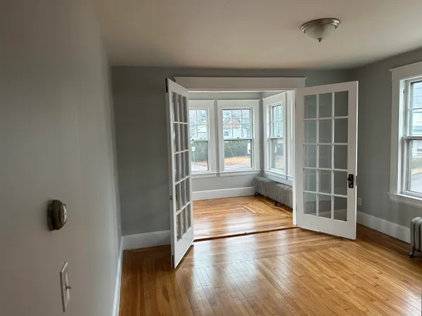 $1,895 | 232 High Street, Unit A, Somersworth, NH 03878