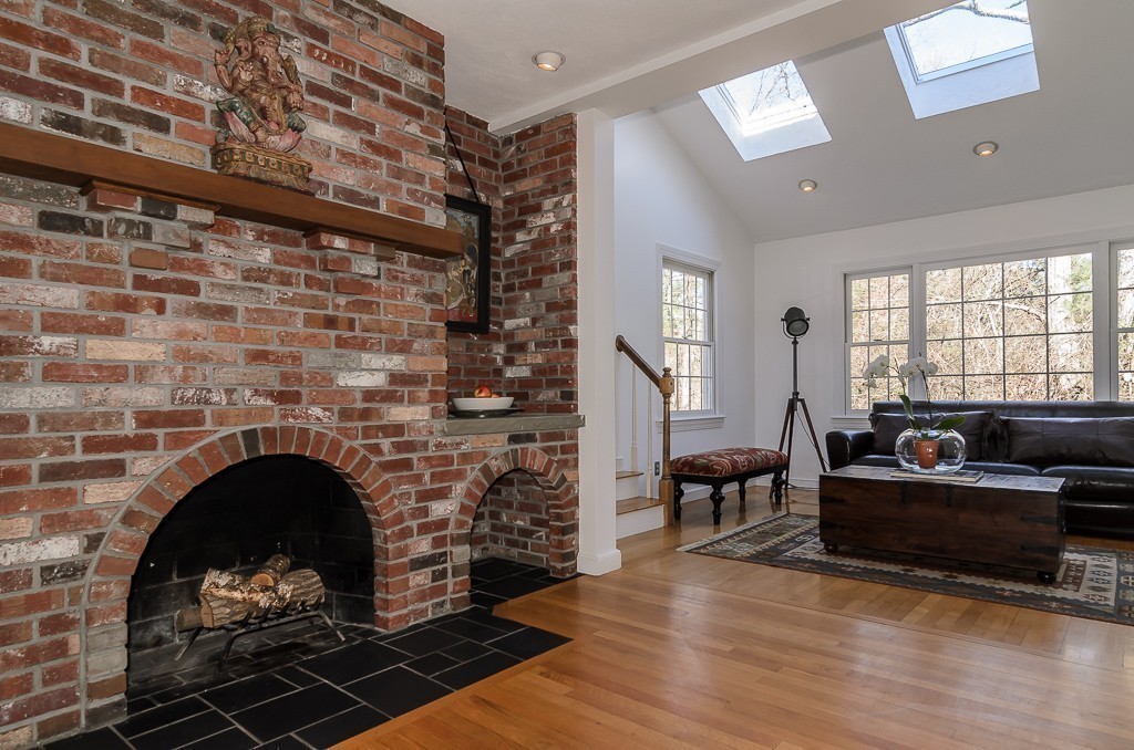 7 Village Hill Road Dover, MA 02030 - Photo 11 of 26 Gallery Image 11