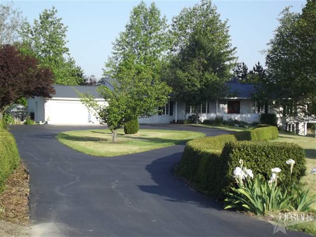 13111 Madden Road Churubusco, IN 46723 - Photo 1 of 30 Gallery Image 1