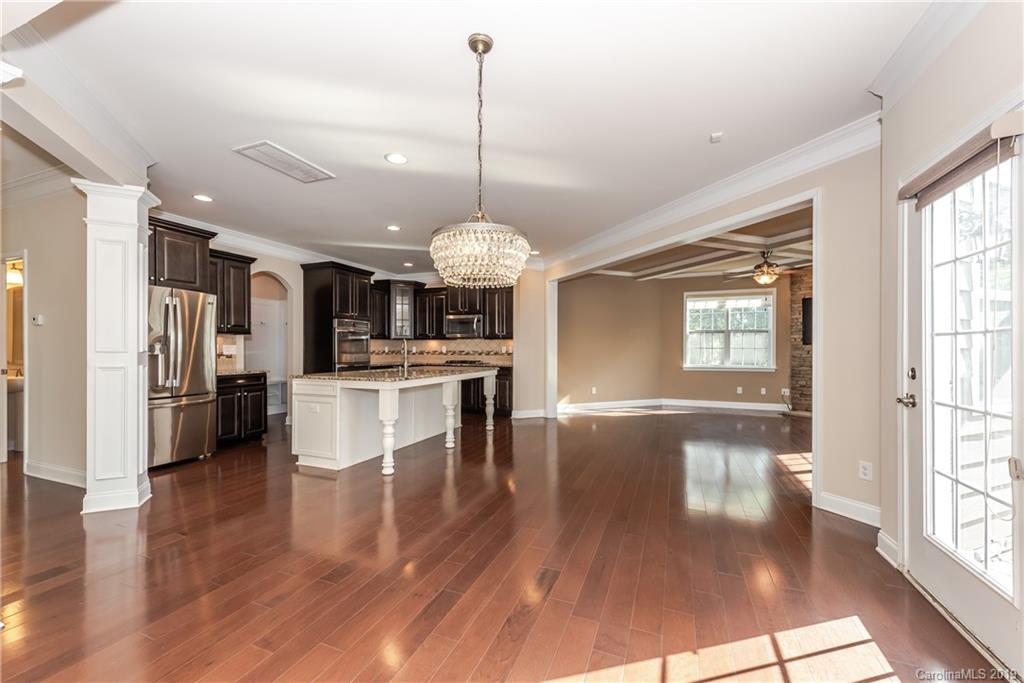 1004 Verbena Court Tega Cay, SC 29708 - Photo 12 of 48 Gallery Image 12