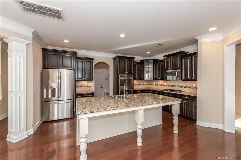 1004 Verbena Court Tega Cay, SC 29708 - Photo 13 of 48 Gallery Image 13