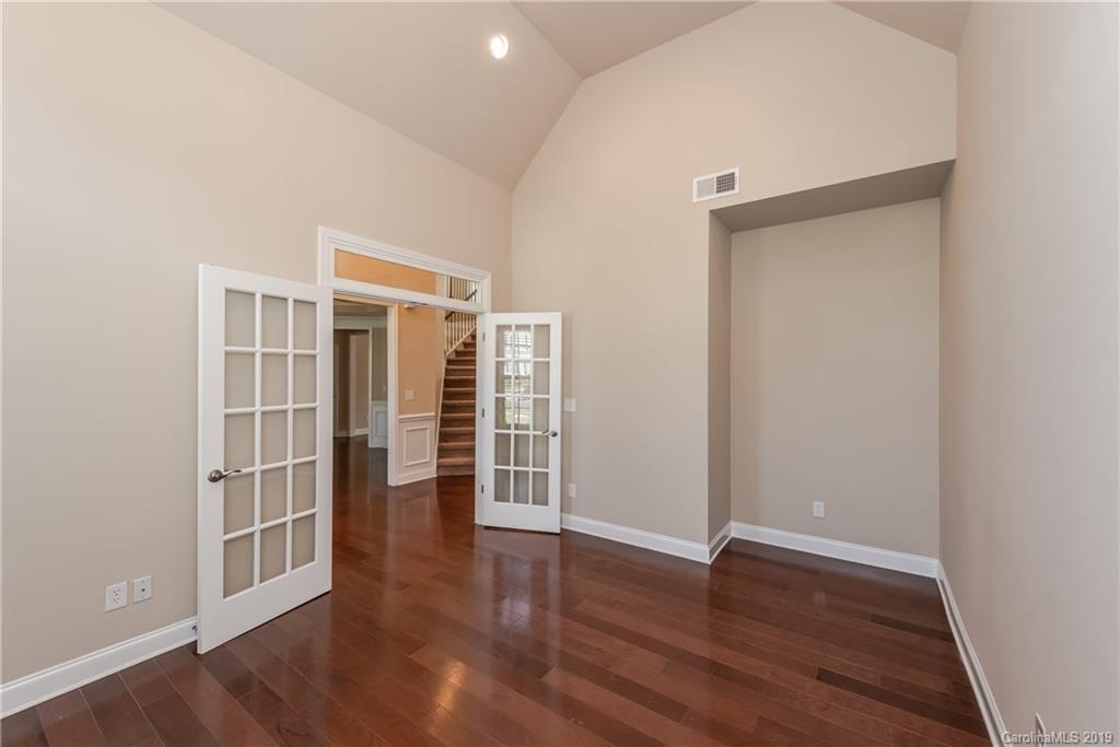 1004 Verbena Court Tega Cay, SC 29708 - Photo 6 of 48 Gallery Image 6