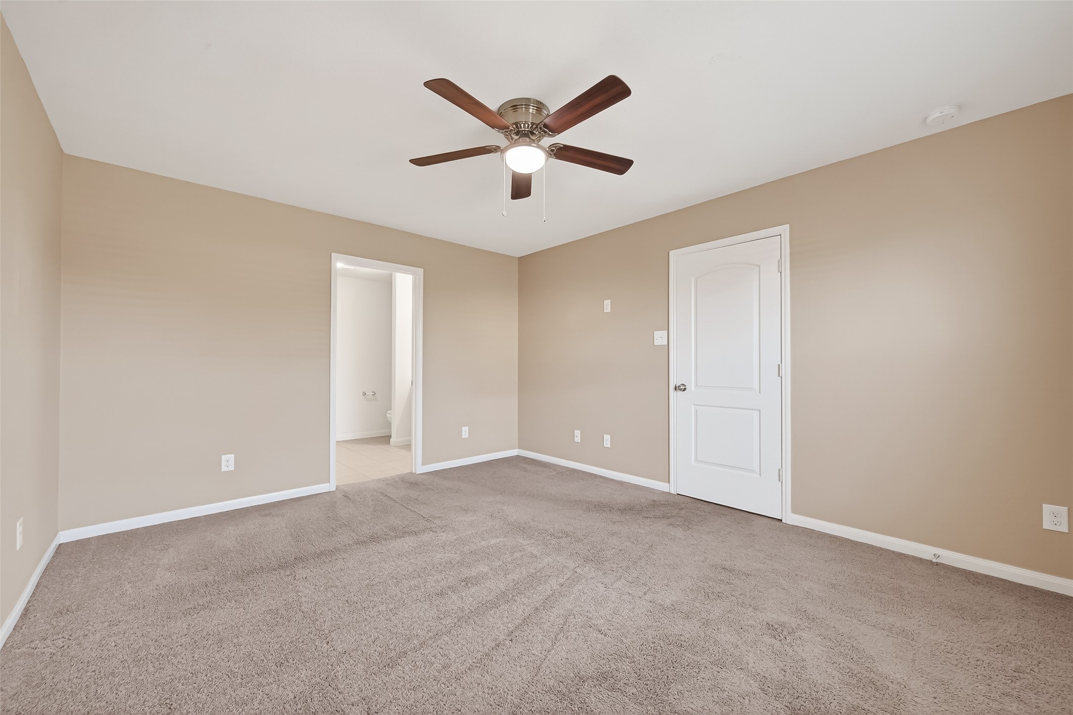 2319 Seabourne Trails Road Rosenberg, TX 77469 - Photo 20 of 36 a view of an empty room